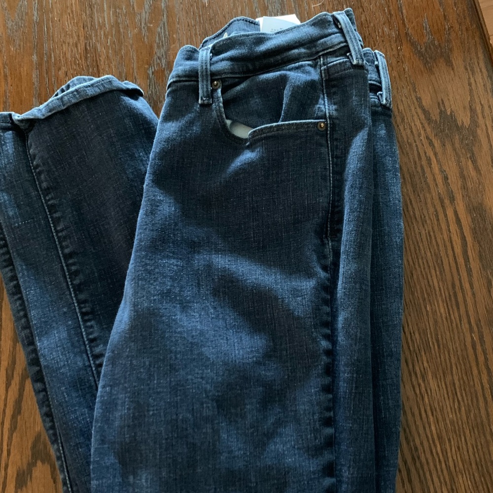 Womens Levi’s  size 30 blue jeans 505 straight
